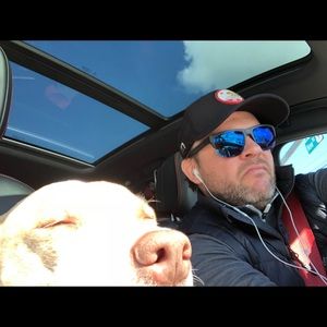 Meet your Posher, Gregory